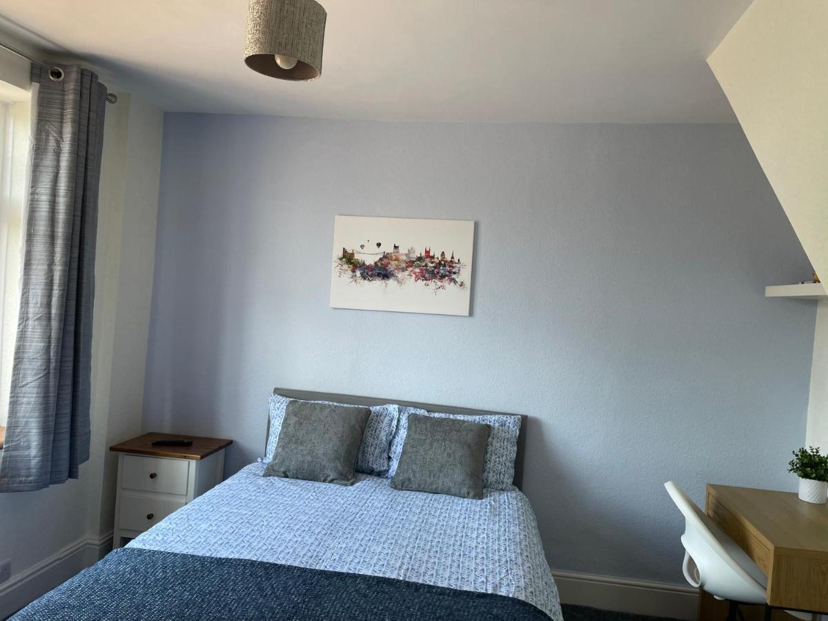 Maple Leaf Guest House Almondsbury Esterno foto
